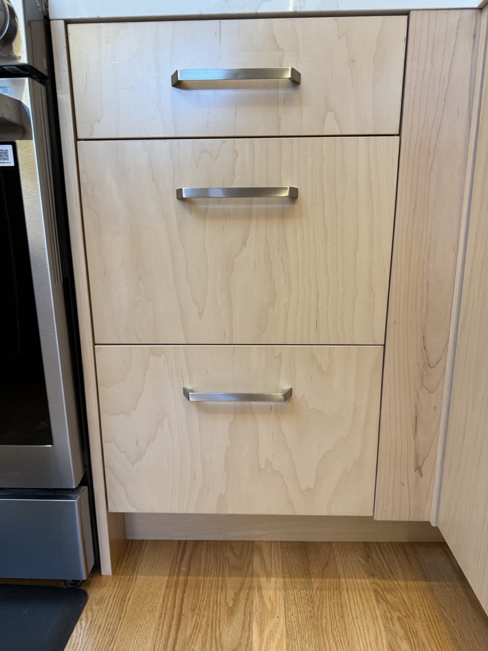Cabinet 16