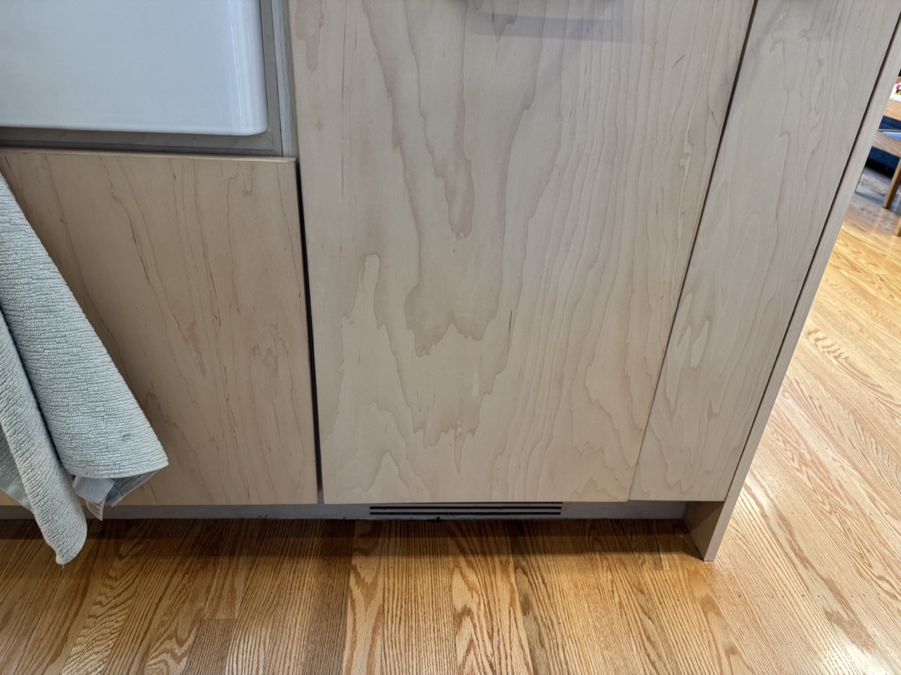Cabinet 17